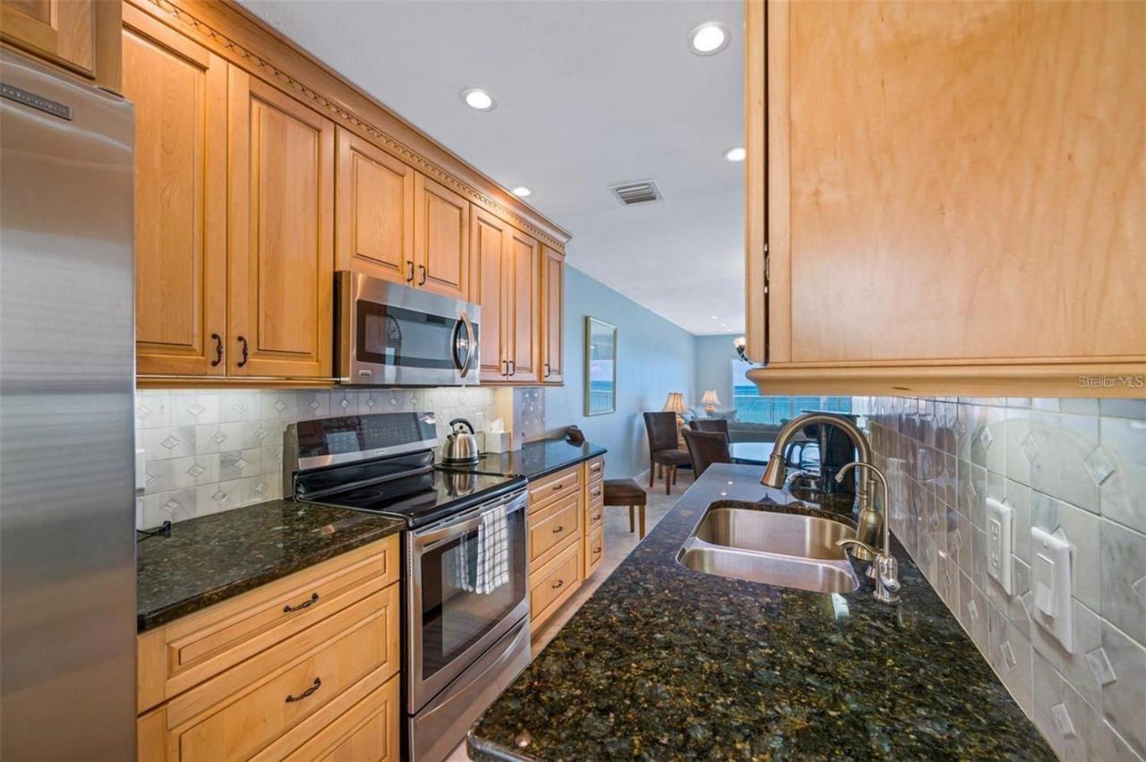 Oceanfront View Of Madeira Beach, Steps To The Beach - Madeira Norte Condo St. Pete Beach Extérieur photo